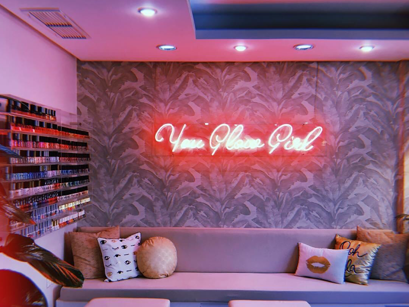 Trendy Nails Salon Co.