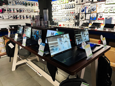 Computer Market Fahaheel