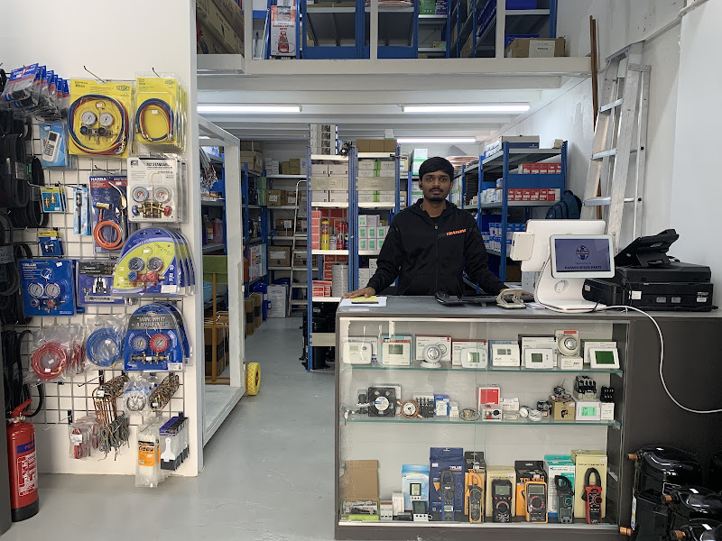 Alhasawi Spare Parts Showroom photo 5