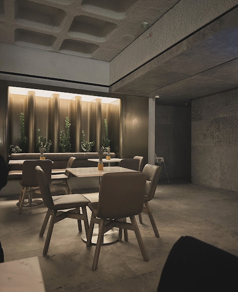 bartone cafe photo 3